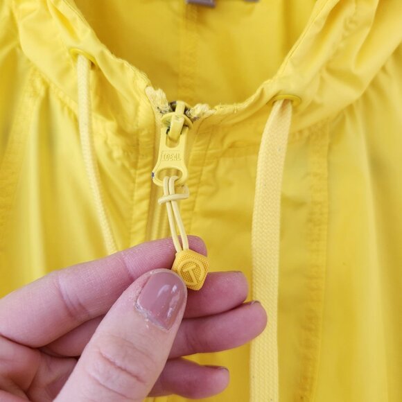 T by Talbots Yellow Windbreaker Hooded Rain Jacket Activewear Lightweight M - Picture 6 of 9
